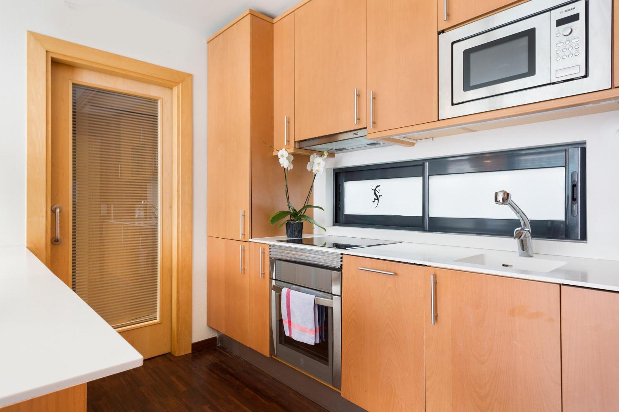Apartment Barcelona Rentals - Sarria Apartments Near Center Номер фото