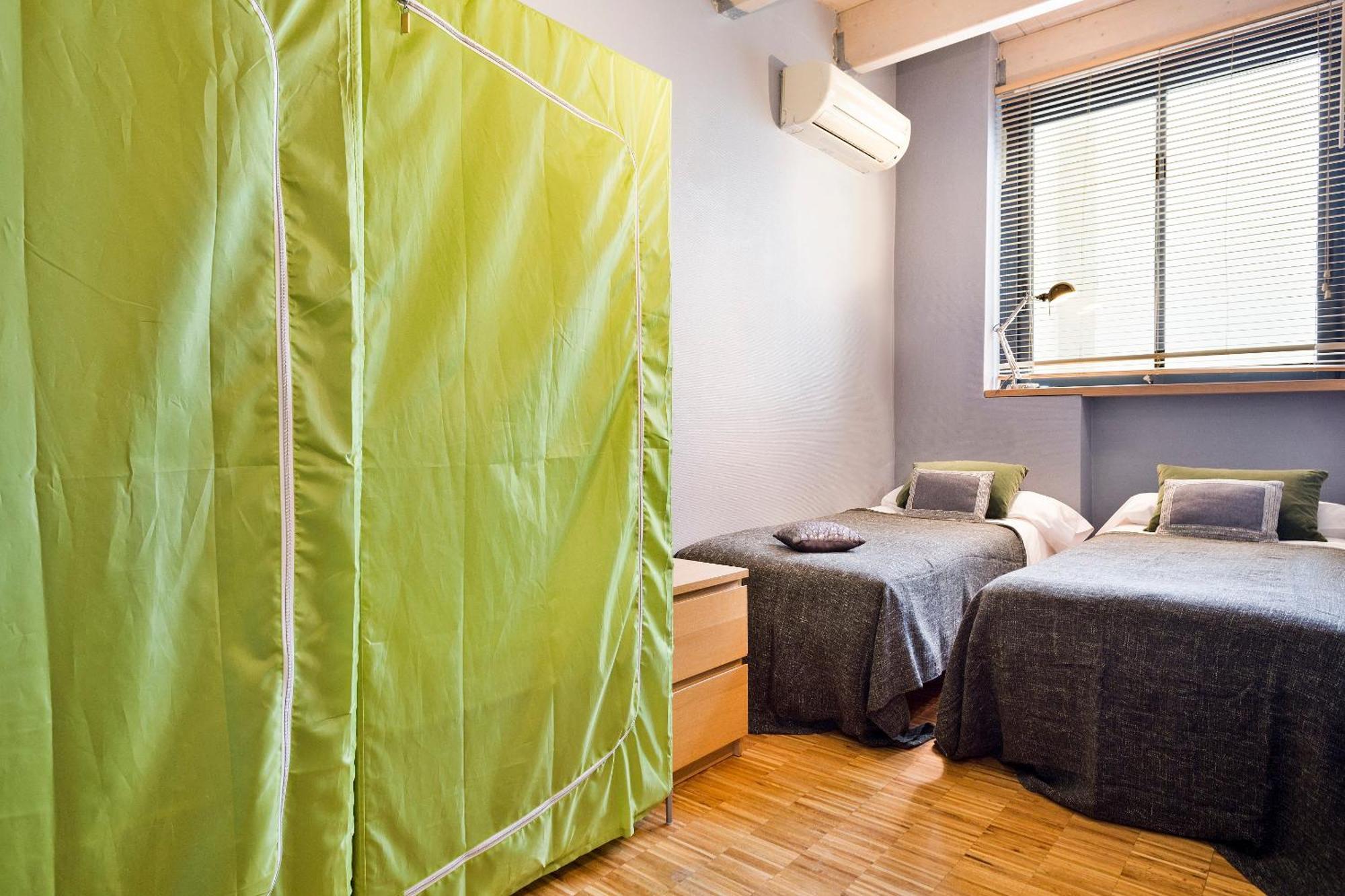 Apartment Barcelona Rentals - Sarria Apartments Near Center Номер фото