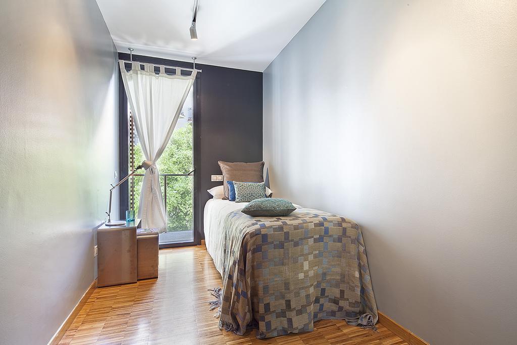 Apartment Barcelona Rentals - Sarria Apartments Near Center Экстерьер фото